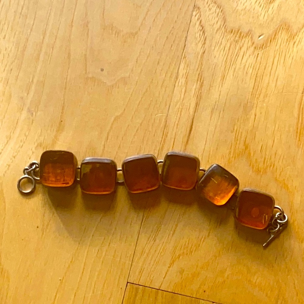Mexican Silver and amber Lucite bracelet🌺